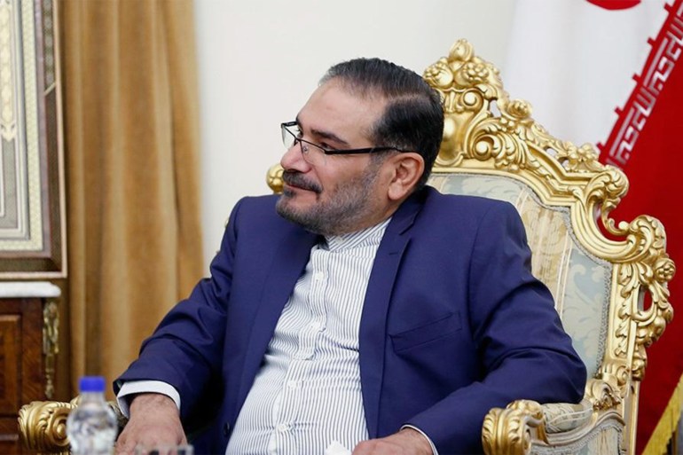 5-52 شمخاني كشف عن وجود مفاوضات غير مباشرة مع الجانب الأميركي في فيينا (الصحافة الإيرانية) المصدر: الصجافة الإيرانية