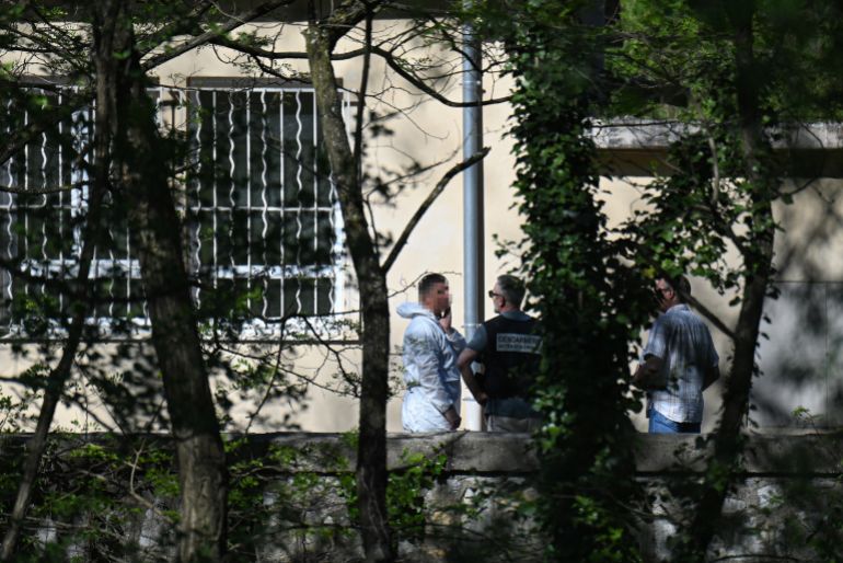 afp_680db9d4d7fe-1745730004 Forensic personnel and French gendarmes work during an investigation at the local mosque of La Grand-Combe, southern France, on April 25, 2025, after a muslim worshipper was stabbed to death at the local mosque.