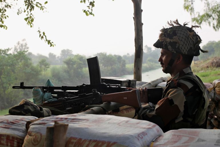 dfdfdf1-1745940639 An Indian army soldier keeps guard from a bunker near the border with Pakistan in Abdullian, southwest of Jammu, September 30, 2016. REUTERS/Mukesh Gupta