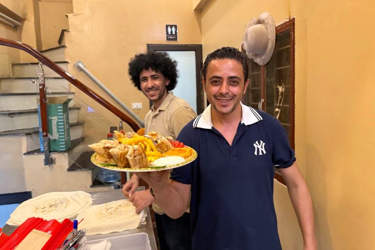 image-3-1745861392 عرب فيتنام هانوي أكل حلال مطبخ vietnam hanoi arab