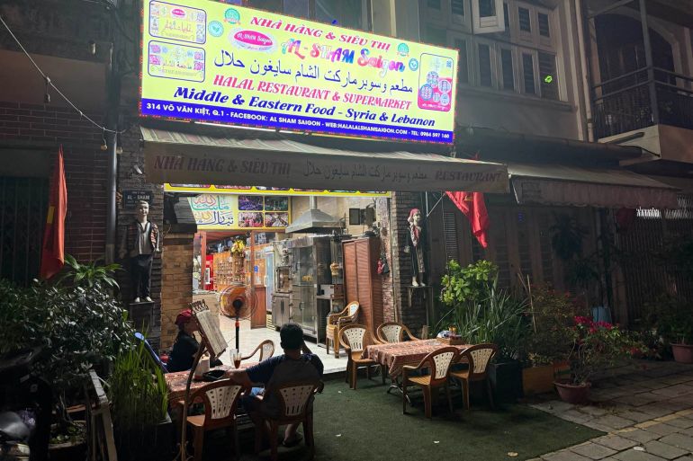image-8-1745866135 فيتنام عرب أكل حلال vietnam arab hanoi الجزيرة