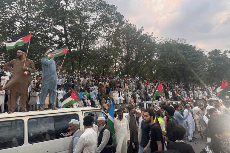 pic-5461-1745174396 مسيرة تضامنية مع غزة باسلام اباد - الجزيرة نت