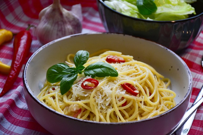 spa1920-1728739023 Spaghetti, Pasta, Carbohydrates image بيكسابي