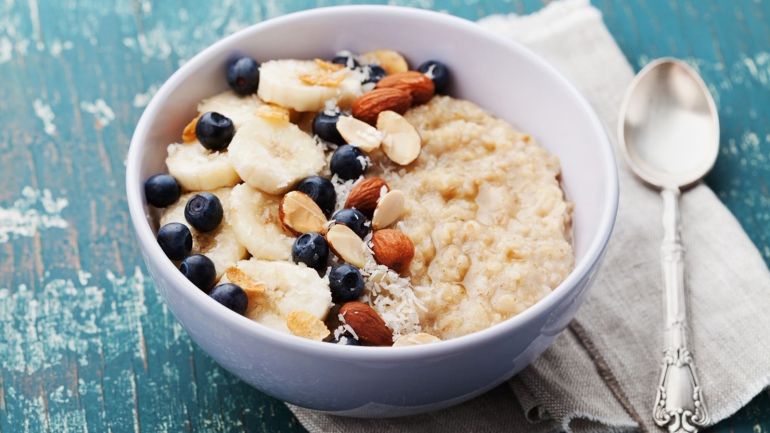 الشوفان باللبن والفاكهة - الجزيرة