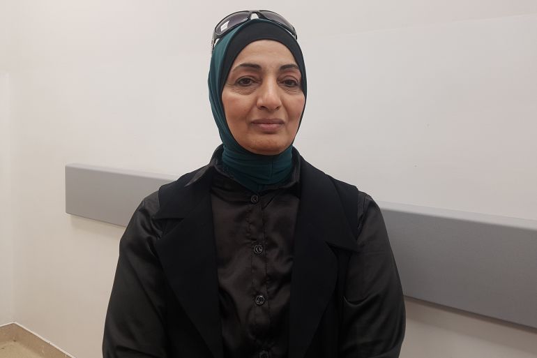 مستشفى المطلع، جبل الزيتونن القدس، سمر عميرة التي تعالج بالإشعاع في مستشفى المطلع(الجزيرة نت).