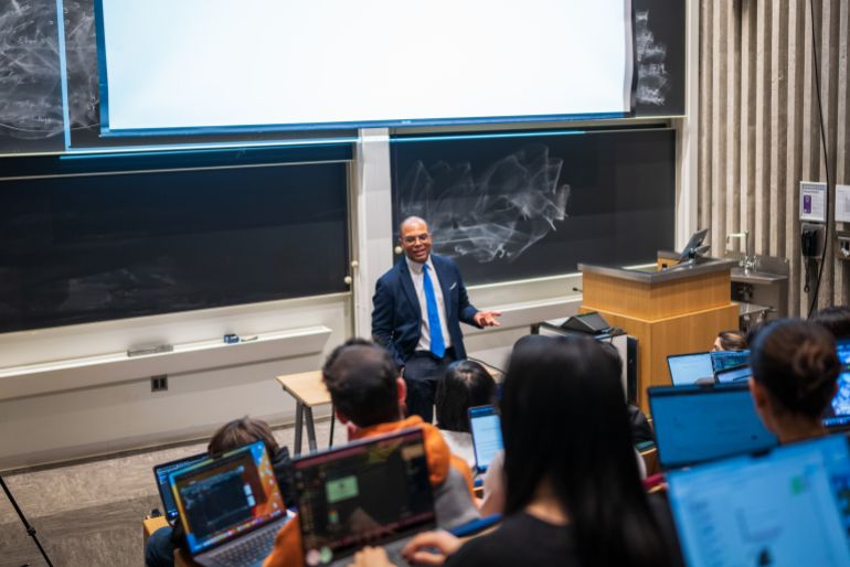 d8acd8a7d985d8b9d8a9-d986d98ad988d98ad988d8b1d983-1747569061 البروفيسور والباحث المغربي أنس باري