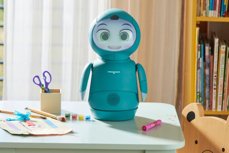 moxie2023_1680_1-1735820361 Meet Moxie moxierobot website