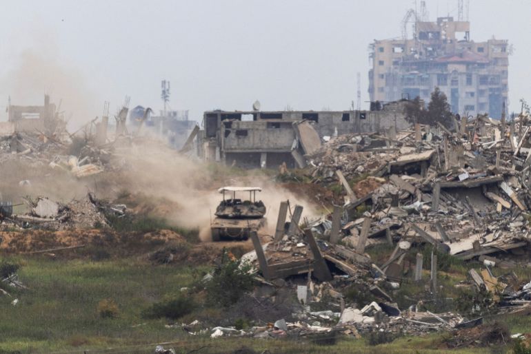 An Israeli tank maneuvers in Gaza, as seen from the Israeli side of the Gaza border, April 7, 2025. REUTERS/Amir Cohen TPX IMAGES OF THE DAY