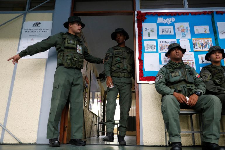 reuters_6833f6c8-1748235976 Members of Venezuelan military personnel vote in the country's parliamentary elections, in Caracas, Venezuela May 25, 2025. REUTERS/Leonardo Fernandez Viloria