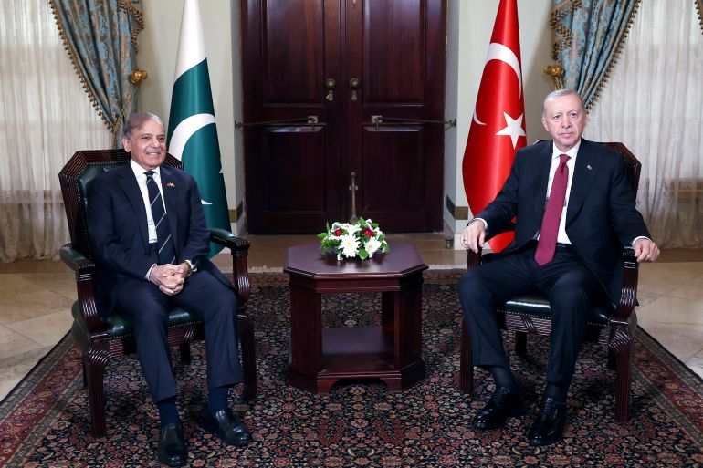 shehbaz-sharif4-1748200409 ISTANBUL, TURKIYE - MAY 25: (----EDITORIAL USE ONLY - MANDATORY CREDIT - 'TURKISH PRESIDENCY / MUSTAFA KAMACI / HANDOUT' - NO MARKETING NO ADVERTISING CAMPAIGNS - DISTRIBUTED AS A SERVICE TO CLIENTS----) Turkish President Recep Tayyip Erdogan (R) meets with Pakistani Prime Minister Shehbaz Sharif (L) at the Dolmabahce Palace in Istanbul, Turkiye on May 25, 2025. ( TUR Presidency / Mustafa Kamaci - Anadolu Agency )