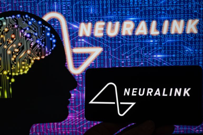 shutterstock_2290740971-1716547240 Neuralink displayed on mobile with chip brain seen on screen. On 18 April 2023 in Brussels, Belgium.