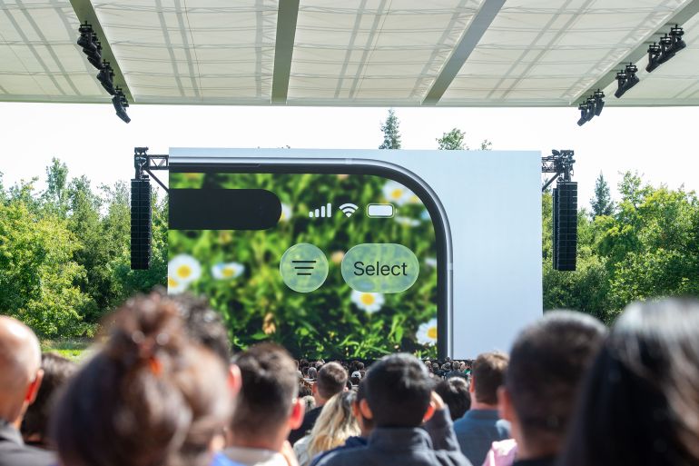 14-1749503553 09 June 2025, USA, Cupertino: Apple presents the new look of the user interface of its devices at the Apple developer conference WWDC. It is called "Liquid Glass" and has more transparent elements, the company announced at the conference. Photo: Andrej Sokolow/dpa (Photo by Andrej Sokolow/picture alliance via Getty Images)