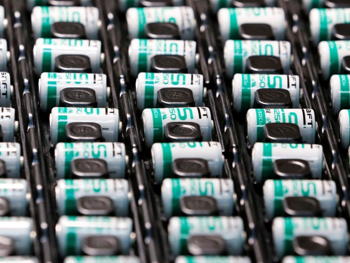 169c57e3-22c7-45f5-a42d-04c0270f678e Lithium-ion batteries are pictured at the production site of Saft Groupe, battery specialists, in Poitiers, France, October 5, 2017. REUTERS/Regis Duvignau