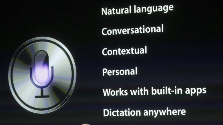 5d6aa4a9-0758-45fe-ac48-10cc9da24504 Philip Schiller, Apple's senior vice president of Worldwide Product Marketing, speaks about Siri voice recognition and detection on the iPhone 4S at Apple headquarters in Cupertino, California October 4, 2011. REUTERS/Robert Galbraith (UNITED STATES - Tags: SCIENCE TECHNOLOGY BUSINESS)