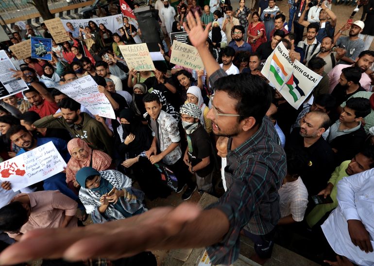 epa12407920 Indian left parties and pro-Palestinian supporters hold placards and shout slogans against Israel and the United States during a protest at Freedom Park in Bangalore, India, 26 September 2025. More than 65,400 Palestinians have been killed in the Gaza Strip since October 2023, according to the Palestinian Ministry of Health, and about 1,200 Israelis have been killed since the launch of an Israeli military campaign in response to a cross-border attack by Hamas on 07 October 2023. EPA/JAGADEESH NV