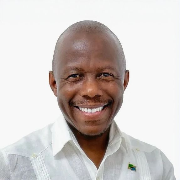 سفير تنزانيا لدى كوبا، همفري بوليبولي