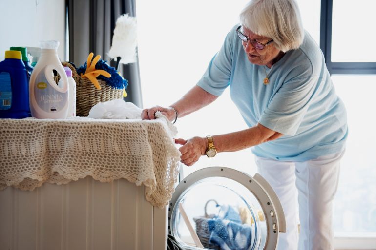 d8aad8a76d8a8d981d8ba-1759683190 Elderly woman doing a laundry فري بيك