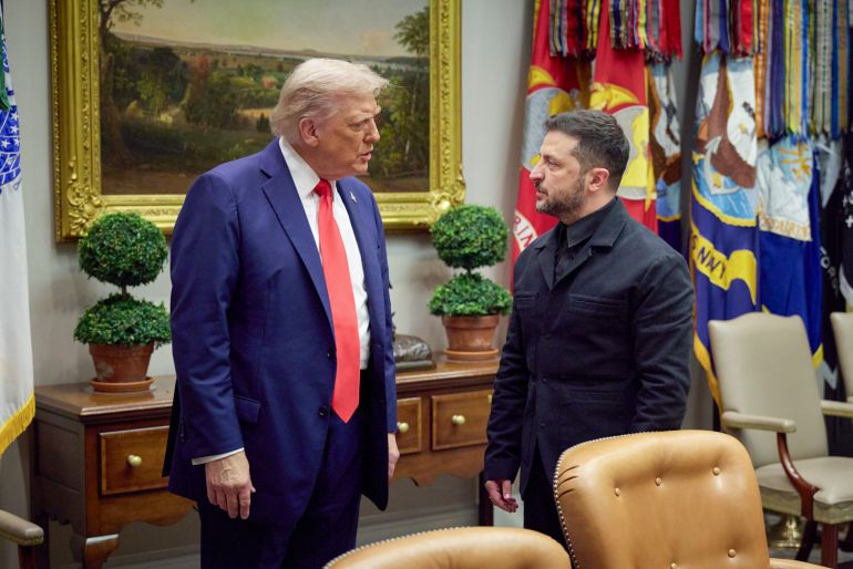 epa_68a38c37156f-1755548727 epa12308711 A handout photo made available by the Presidential Press Service shows United States President Donald J Trump (R) meets President of Ukraine Volodymyr Zelensky (L) in the Oval Office of the White House in Washington, DC, USA, 18 August 2025. European Leaders are at the White House in support of President Zelenskyy following President Trump’s meeting with President Vladimir Putin of Russia in Anchorage, Alaska, USA, on August 15, 2025. EPA/PRESIDENTIAL PRESS SERVICE / HANDOUT HANDOUT EDITORIAL USE ONLY/NO SALES