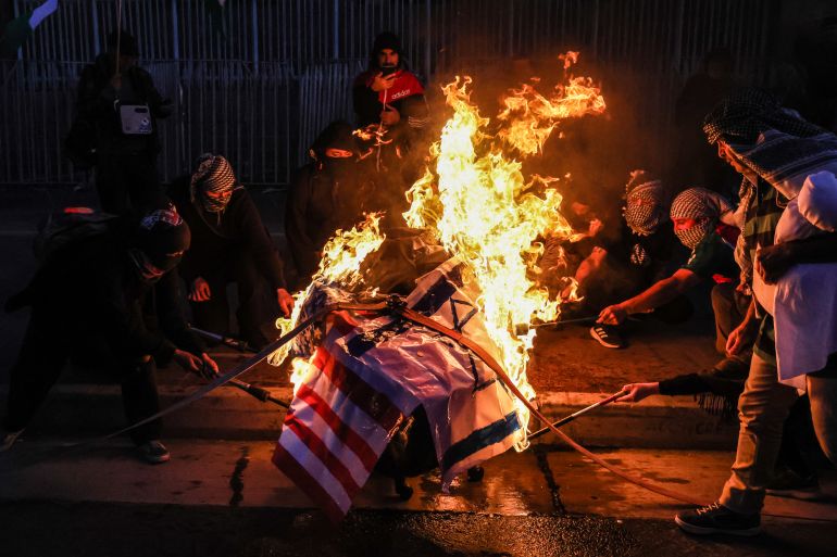 epaselect epa12438667 People burn an effigy with the image of Israeli Prime Minister Benjamin Netanyahu during a pro-Palestinian march in Valparaíso, Chile, 07 October 2025. October 7th marks the second anniversary of a cross-border attack by Hamas in Israel on 07 October 2023 that killed about 1,200 Israelis and launched an Israeli military campaign in response in the Gaza Strip that killed more than 67,000 Palestinians and destroyed the Palestinian enclave. EPA/CRISTOBAL BASAURE