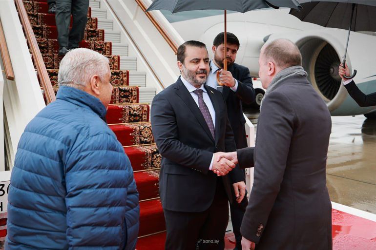 g3sx0_hwuaijxa9-1760523242 لحظة وصول الرئيس أحمد الشرع والوفد المرافق له إلى روسيا في زيارة رسمية لإجراء مباحثات مع نظيره الروسي فلاديمير بوتين الوكالة العربية السورية للأنباء - سانا