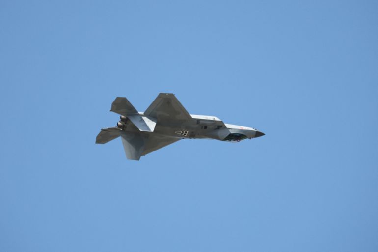 reuters_68f22a73-1760701043 A South Korean Air Force KF21 fighter jet takes part during Seoul International Aerospace & Defense Exhibition (ADEX) in Seongnam, South Korea, October 17, 2025. REUTERS/Kim Hong-Ji
