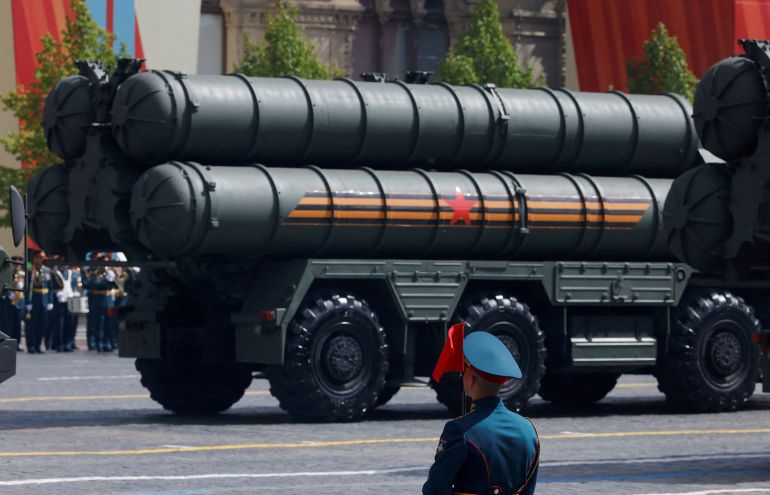 FILE PHOTO: Russia's S-400 air defence missile system units drive past a guard of honour during a military parade on Victory Day, marking the 80th anniversary of the victory over Nazi Germany in World War Two, in Red Square in central Moscow, Russia, May 9, 2025. REUTERS/Maxim Shemetov/File Photo