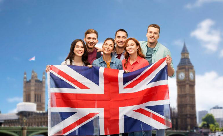 shutterstock_1256159707 كل ما تحتاج معرفته عن التأشيرة الجديدة للالتحاق بالجامعات البريطانية