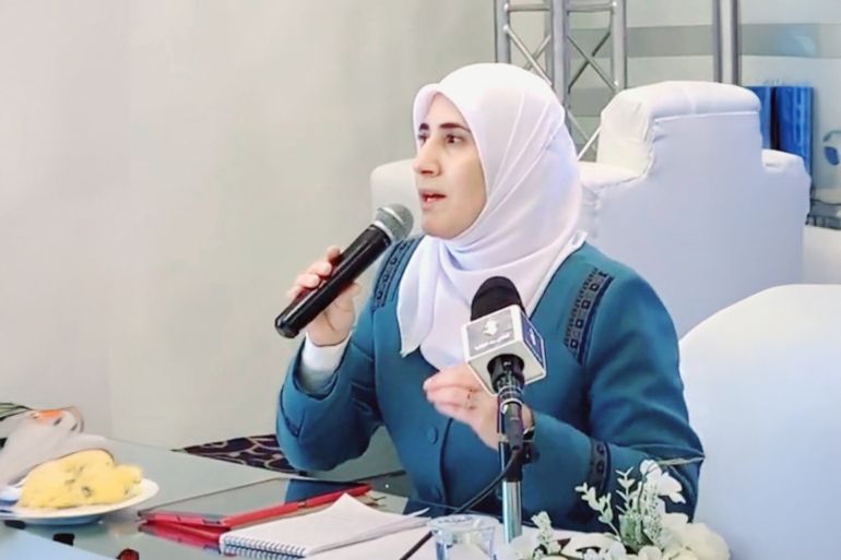 y56ytf-1759934265 دعاء جبر والدة احد المتهمين حاسبها على اكس - @duaashabaneh88