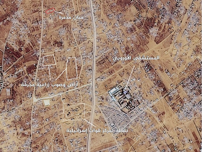 4sanad-1763022324 تحليل صور الأقمار الصناعية أن القوات الإسرائيلية نفذت أعمال تجريف لأراض وصوب زراعية، بالإضافة إلى نسف عدد من المباني مقابل المستشفى الأوروبي، حيث تتمركز قوات الجيش الإسرائيلي. المصدر: بلانت Planet التاريخ: 25 أكتوبر 2025