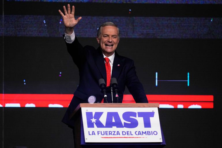 ap_691ab3b0b20b4-1763357616 Presidential candidate Jose Antonio Kast of the Republican Party, waves to supporters after early results in the general elections in Santiago, Chile, Sunday, Nov. 16, 2025. (AP Photo/Esteban Felix)