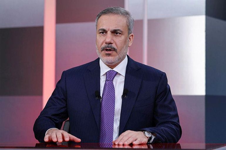 d8ab-1736493377 هاكان فيدان خلال مقابلة صحفية - الصحافة التركية