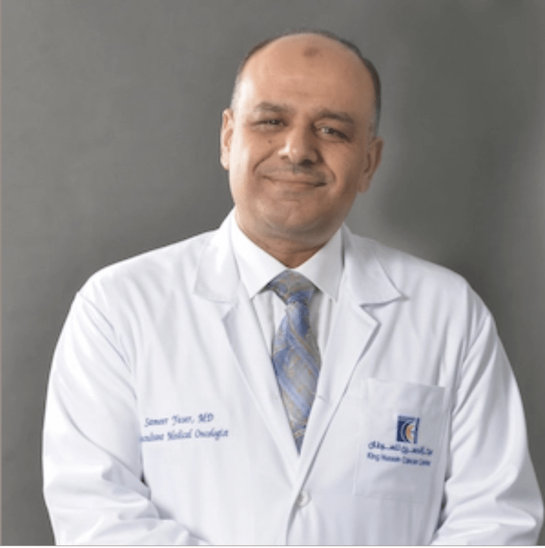 الدكتور سمير ياسر، استشاري الامراض السرطانية و رئيس فريق اورام الساركوما و الميلانوما في مركز الحسين للسرطان.