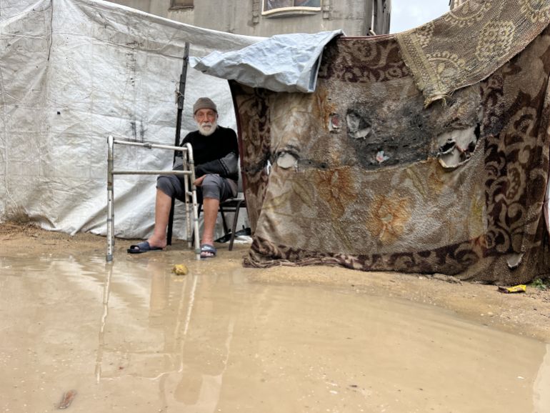 v2v256-1764143236 NUSEIRAT, GAZA - NOVEMBER 25: A view of makeshift tents flooding after heavy rainfall at the Nuseirat Refugee camp as the Palestinian families struggle to live under harsh living conditions while the Israeli attacks continue in Nuseirat, Gaza on November 25, 2025. ( Hassan Jedi - Anadolu Agency )