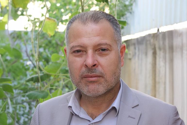 005-1758640675 فلسطين -الخليل-باسم التميمي- محلل سياسي وكاتب صحفي /حسابه على فيسبوك