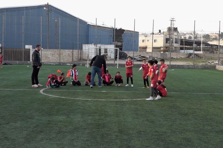 3789456123-1766509246 إخطار إسرائيلي بهدم ملعب مخيم عايدة