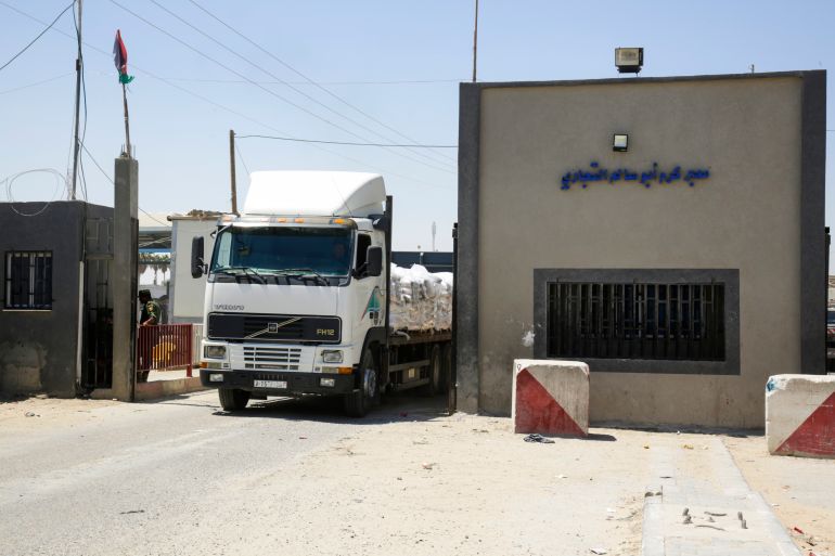 d8b4d987d8afd8a7d8a1-d8a7d984d8acd988d8b9-1-1702134387 تغلق إسرائيل معبر كرم أبو سالم التجاري الوحيد ضمن الحصار المطبق بالتزامن مع الحرب وتمنع كل الامدادات الإنسانية -رائد موسى-رفح-الجزيرة نت