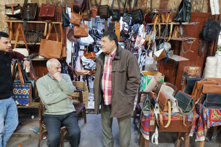 روائح ١٥٠ عام لا تزال عالقة على جدران المحل