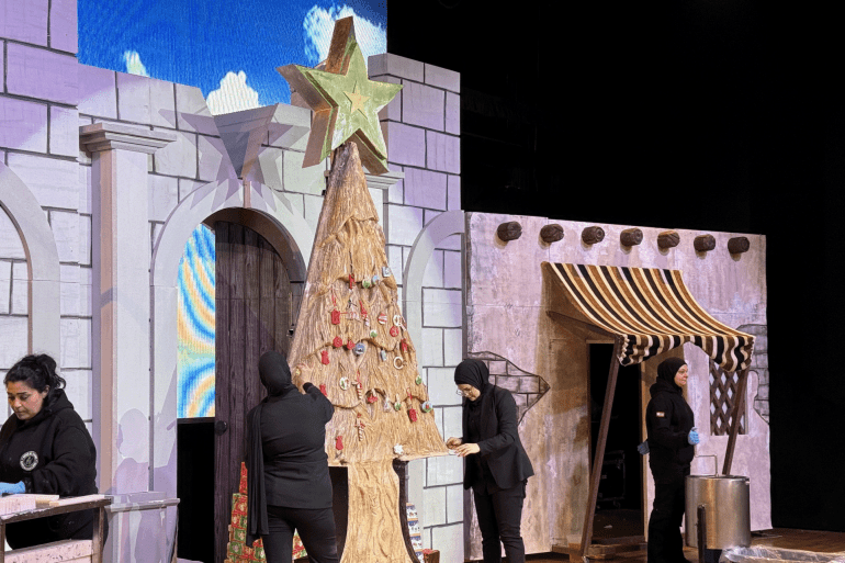 شجرة ميلاد مصنوعة من الصابون اللبناني بوزن يتخطى طنين