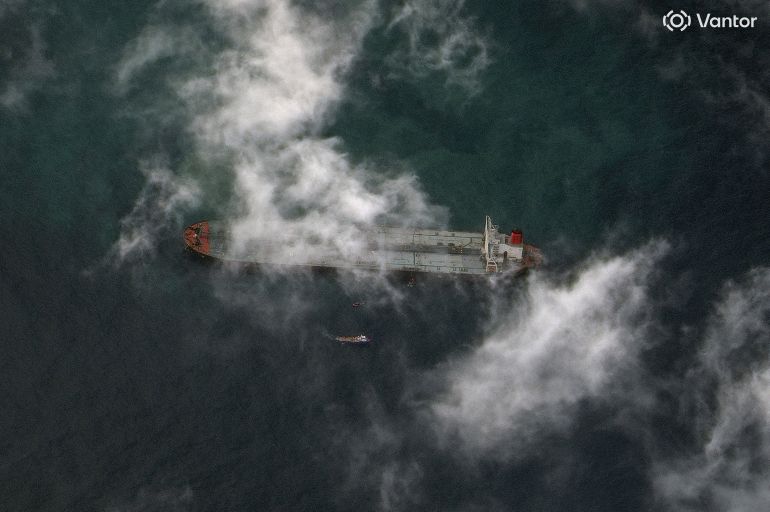 reuters_694a9850-1766496336 A satellite image shows the Skipper, a very large crude carrier and the first Venezuela-related vessel seized by the U.S. on December 10, near the shoreline of Galveston, Texas, U.S., December 21, 2025. Satellite image ©2025 Vantor/Handout via REUTERS THIS IMAGE HAS BEEN SUPPLIED BY A THIRD PARTY. MANDATORY CREDIT. NO RESALES. NO ARCHIVES. DO NOT OBSCURE LOGO. TPX IMAGES OF THE DAY
