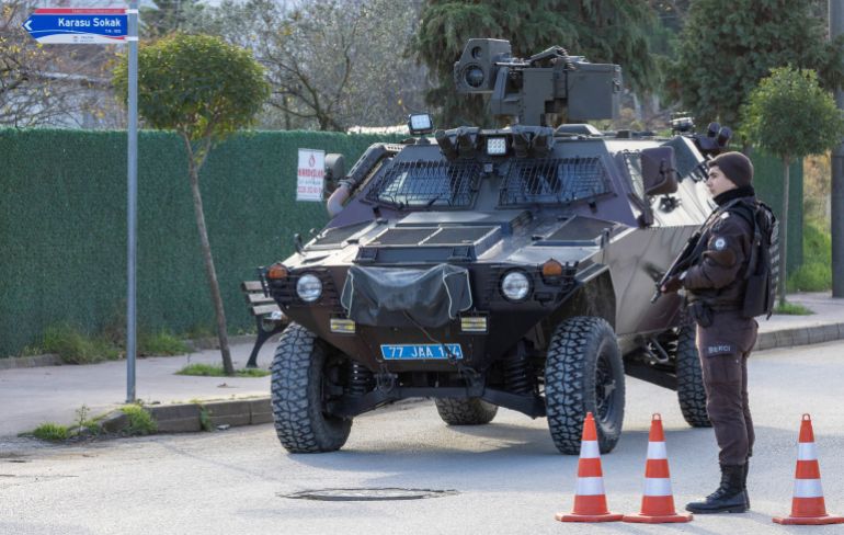 An armoured Turkish gendarmerie vehicle leaves the site where Turkish security forces launched an operation on a house believed to contain suspected Islamic State militants, and where, according to state media, seven officers were wounded in a clash, in Yalova province, Turkey, December 29, 2025. REUTERS/Umit Bektas
