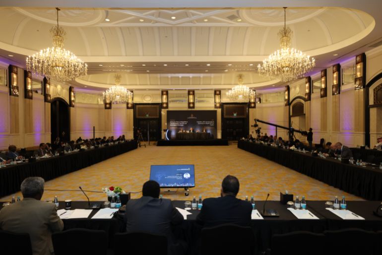 sdf21255-1765617358 _إحدى جلسات مؤتمر أفريقيا وتحديات الأمن والسيادة 1