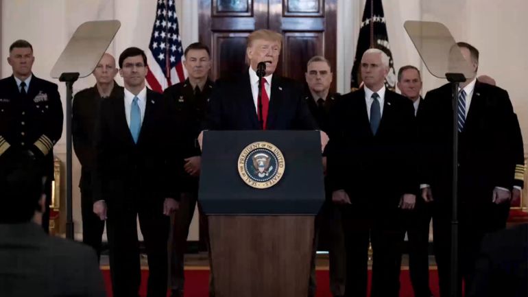 ترامب يقر مزيدا من العقوبات على إيران وينصحها بالتفاوض الآن