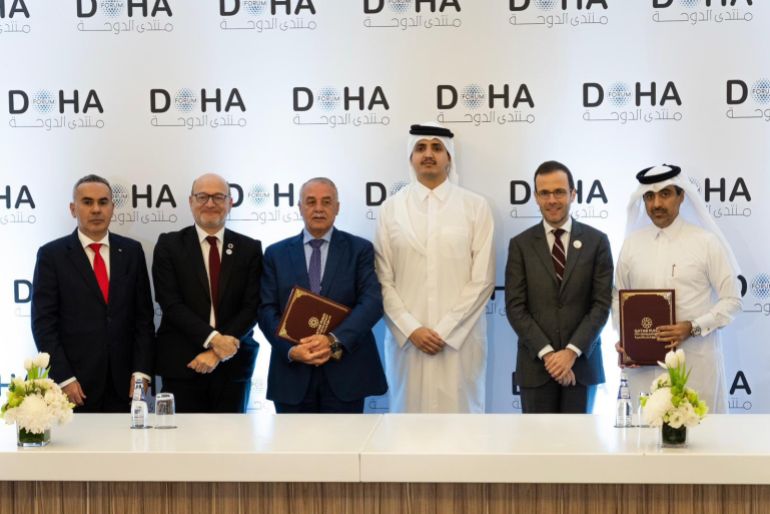 وقّع صندوق قطر للتنمية اتفاقية منحة بقيمة 6.95 مليون دولار أمريكي مع مستشفى القديس يوسف، بالتعاون مع الوكالة الفرنسية للتنمية، وذلك على هامش منتدى الدوحة 2025. وتهدف الاتفاقية إلى دعم تحويل المستشفى إلى مؤسسة طبية أكاديمية، بما يعزّز جودة الخدمات الصحية ويُوسّع برامج التدريب السريري، مما يسهم في تحسين مستوى الرعاية الصحية المقدمة لأكثر من 10,500 فرد. المصدر: صندوق قطر للتنمية على x