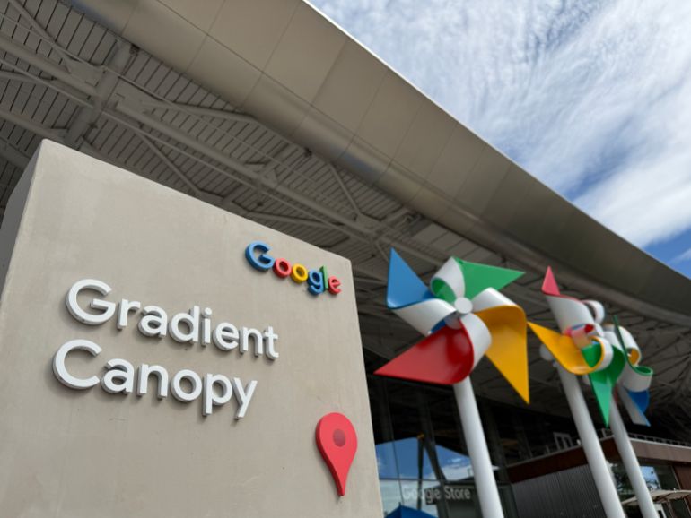 epa_68e517e469be-1759844324 epa12403618 Entrance to the Google Gradient Canopy, on the corporate headquarters campus at Google and its parent company, Alphabet Inc, in Mountain View, California, USA, 24 September 2025. Google’s parent company, Alphabet, recently reached a 3 trillion US dollar market cap threshold, becoming the fourth company to do so. Alphabet now joins the ranks of Apple and NVidia, the two other California-based giants, in the 3 trillion US dollar club alongside Washington-based Microsoft. EPA/JOHN G. MABANGLO