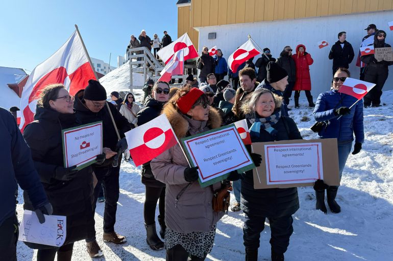 image00009-1742134568 مظاهرة ضد تهديدات ترامب في عاصمة غرينلاند، نوك.