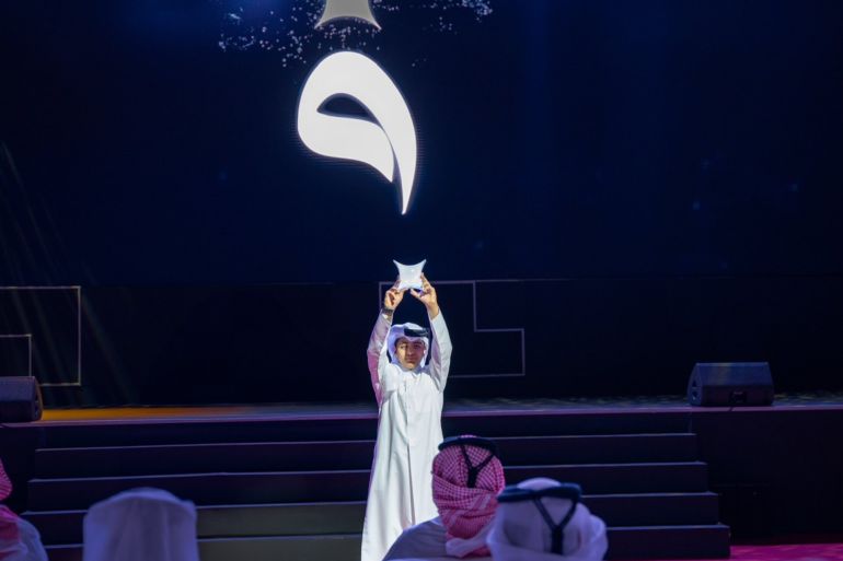 56d8bad982d981-1733842680 رئيس مجلس الوزراء يدشن مشروع فنار النموذج العربي للذكاء الاصطناعي وكالة الأنباء القطرية