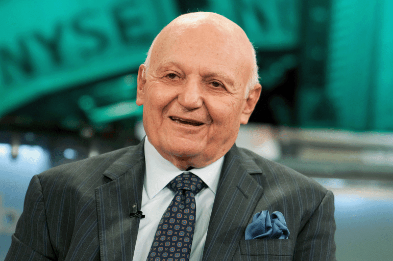 646546-1771100429 الملياردير آلان جرينبرج رئيس بنك "بير ستيرنز" الاستثماري