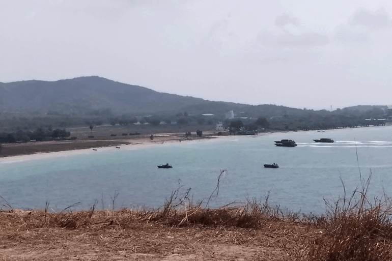 المصدر: صور البحرية التايلاندية وزعتها على الصحفيين الذين غطوا الحدث. بمشاركة 8 آلاف جندي...تايلاند والولايات المتحدة وحلفاؤها يطلقون تدريبات كوبرا الذهبية
