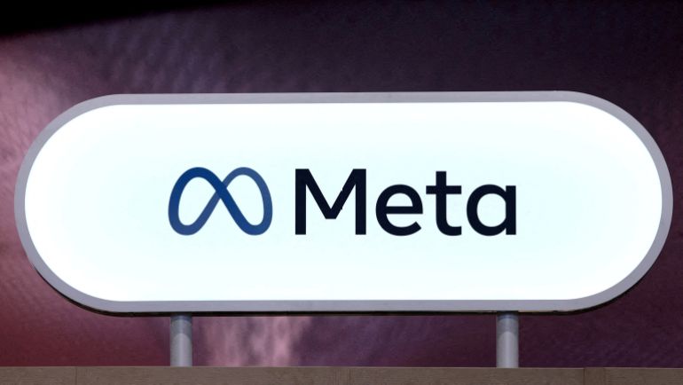 FILE PHOTO: The logo of Meta is seen at Porte de Versailles exhibition center in Paris, France, June 11, 2025. REUTERS/Gonzalo Fuentes/File Photo