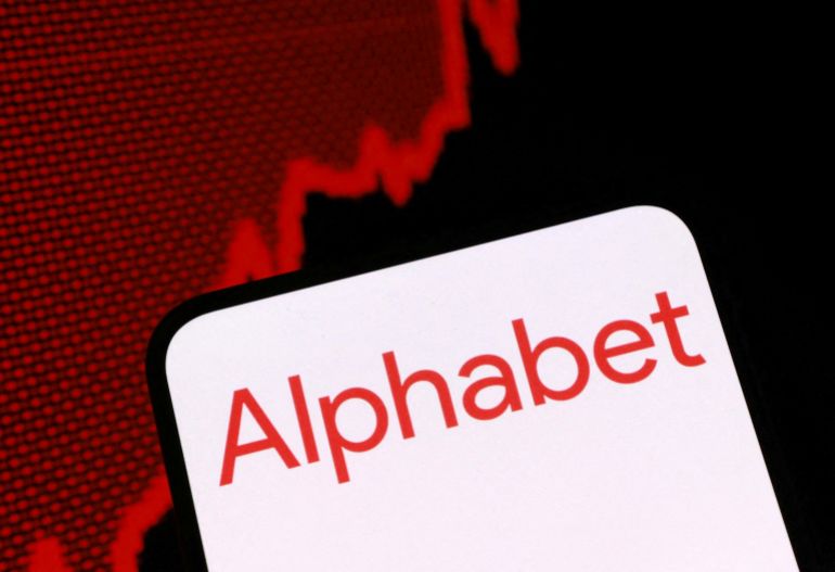 FILE PHOTO: Alphabet logo and rising stock graph are seen in this illustration taken September 18, 2025. REUTERS/Dado Ruvic/Illustration/File Photo